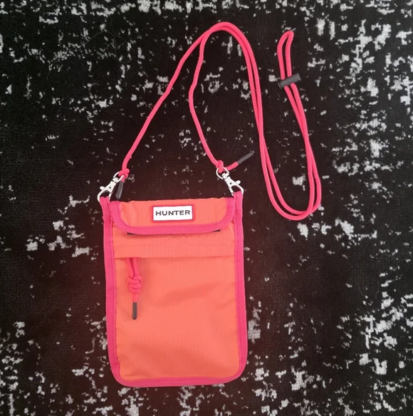 Hunter ORIGINAL PACKABLE PHONE POUCH NEW Orange Pink - Picture 3 of 9